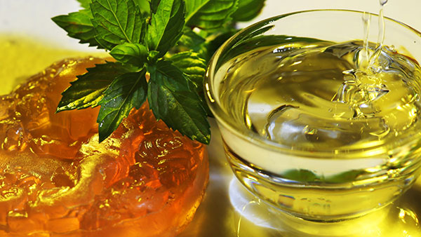 مواد كيميائية عطرية